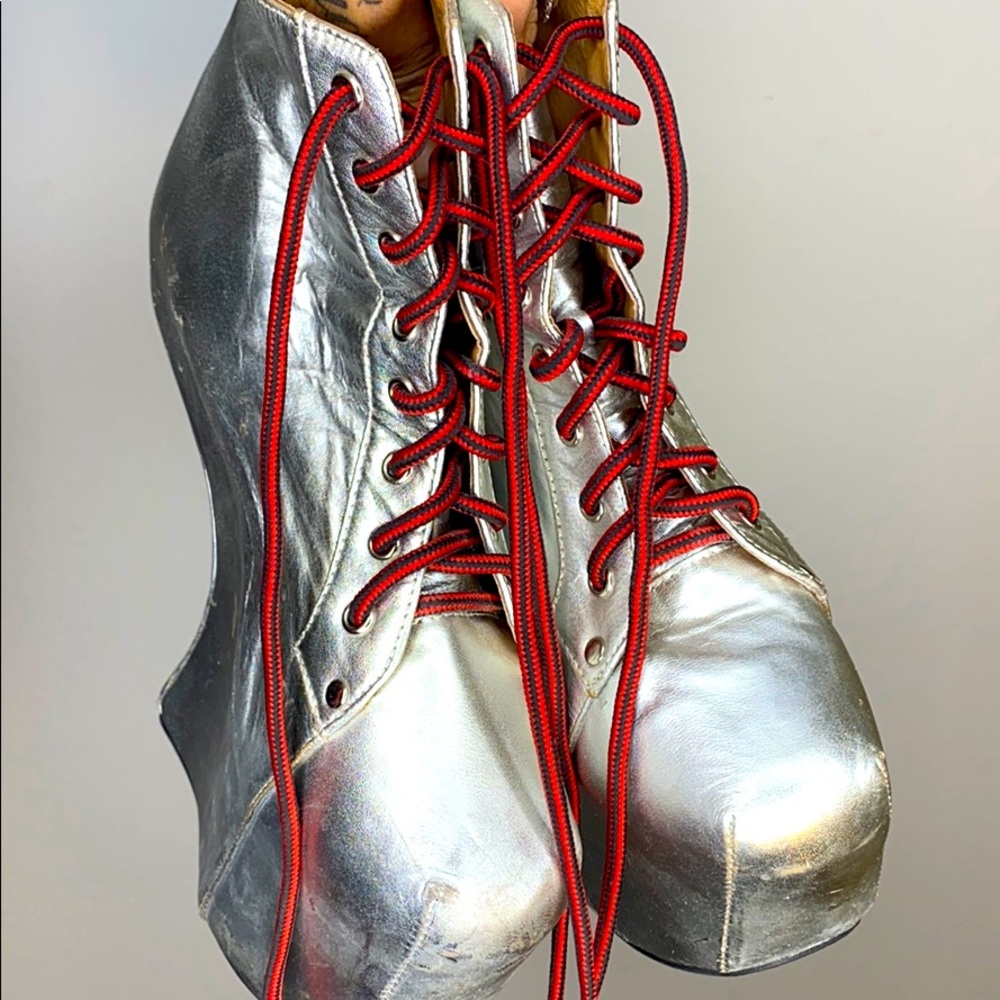Heel boots